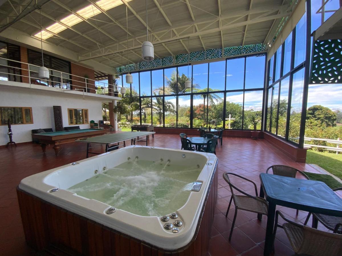 Finca Hotel 12 Palmas- Aeropuerto Jmc Rionegro Kültér fotó